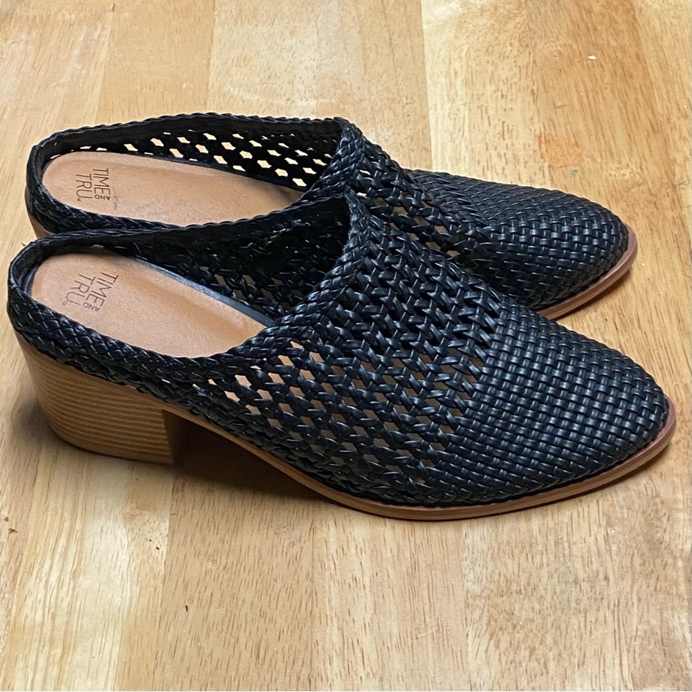 Time and Tru Black Woven Mule Slides